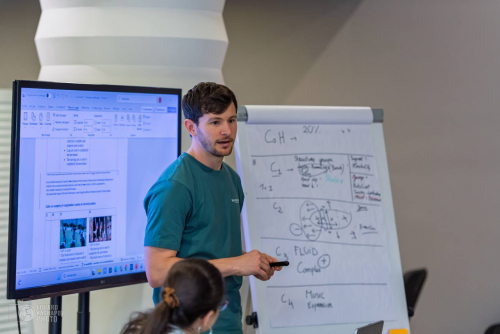  ��������� ������� ESEE �� ������������� ������ � ����������� 