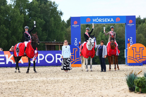   Horseka Sport        -    